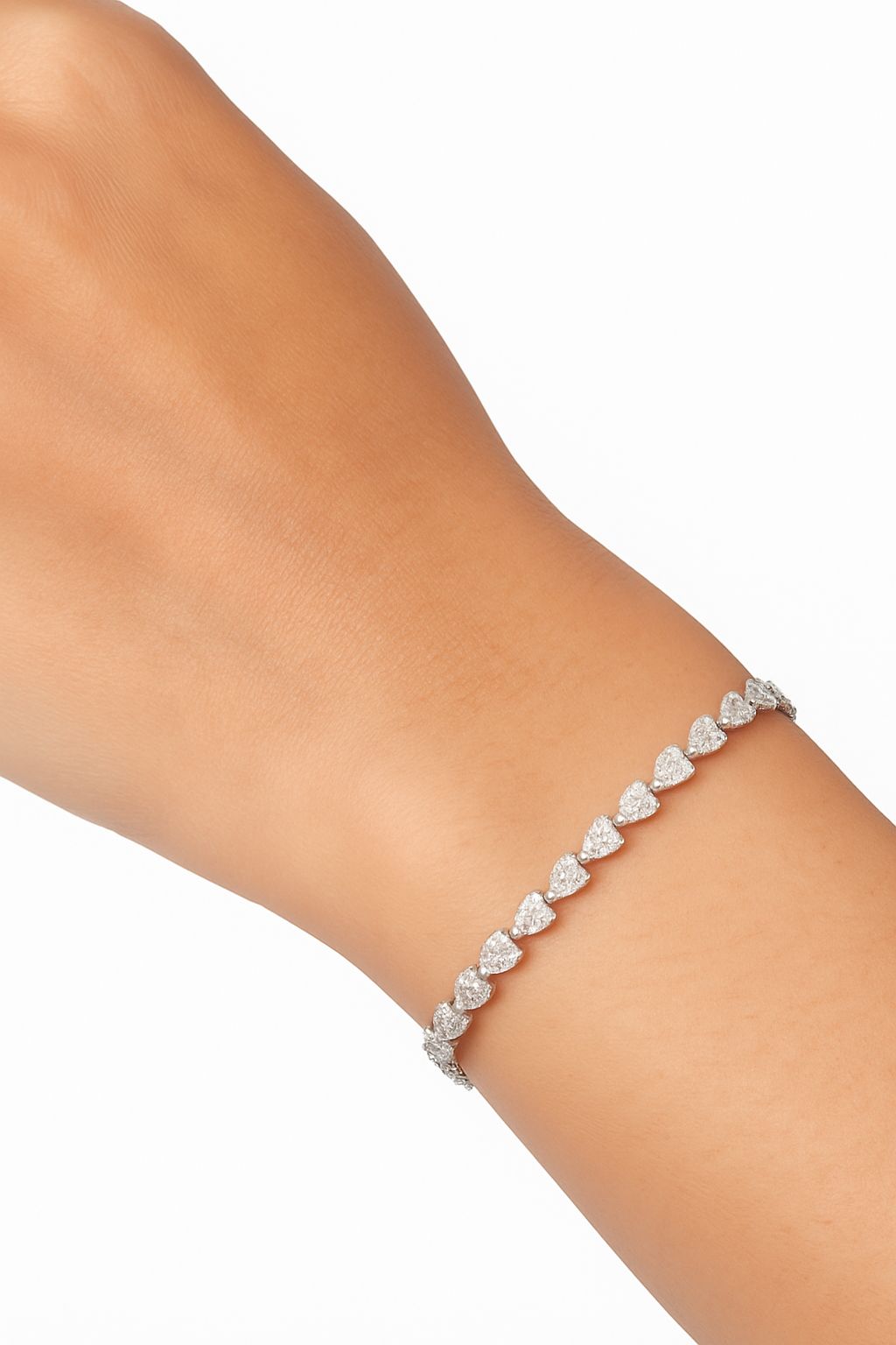 0.20 Pointer Each Heart Shape Lab Grown Diamond Bracelet